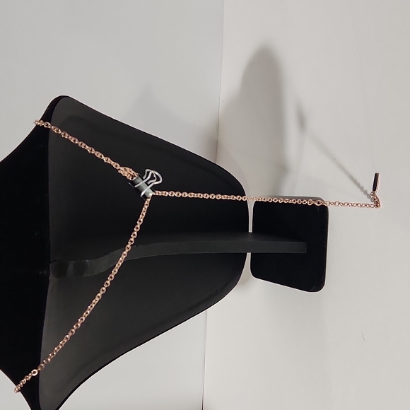 Lane Bryant rose gold tone with a 26. 5 inch drop - Picture 3 of 4